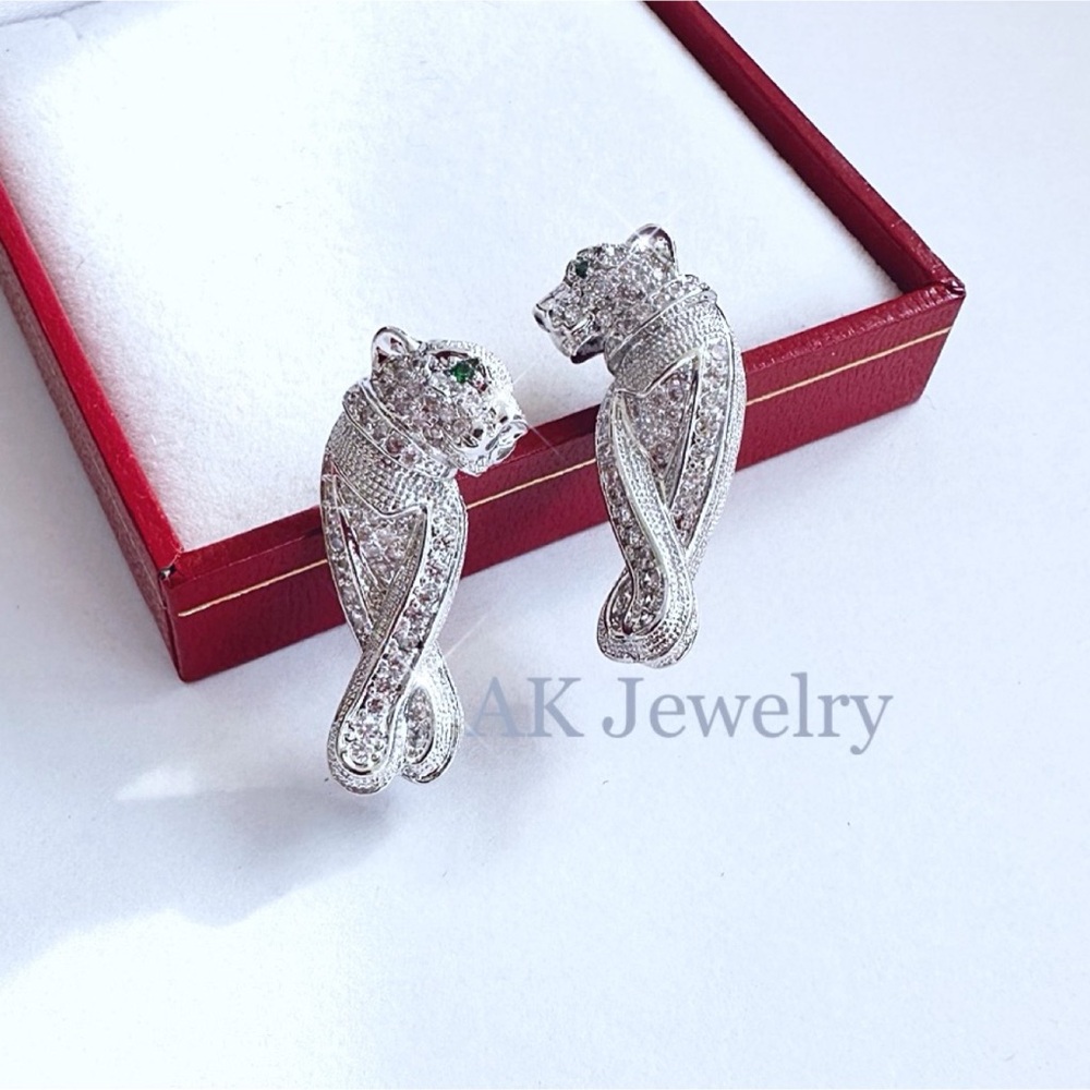 💎LUXURY Panther PAVE Long EARRINGS White Gold, Pierced, Sparkling Green Eyes - Picture 2 of 5